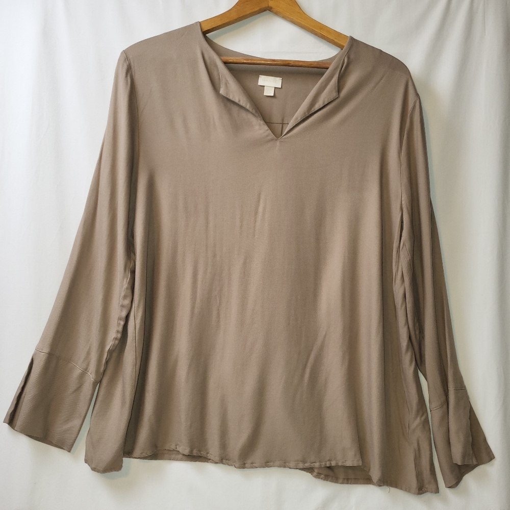 HANRO‎ Split Neck Flowy Blouse Women's Size Large Cobblestone Beige